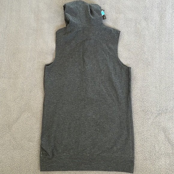 Nike Dri-Fit - Picture 3 of 3